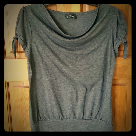 Gray Cowl / Draped Neck Top - Picture 1 of 8